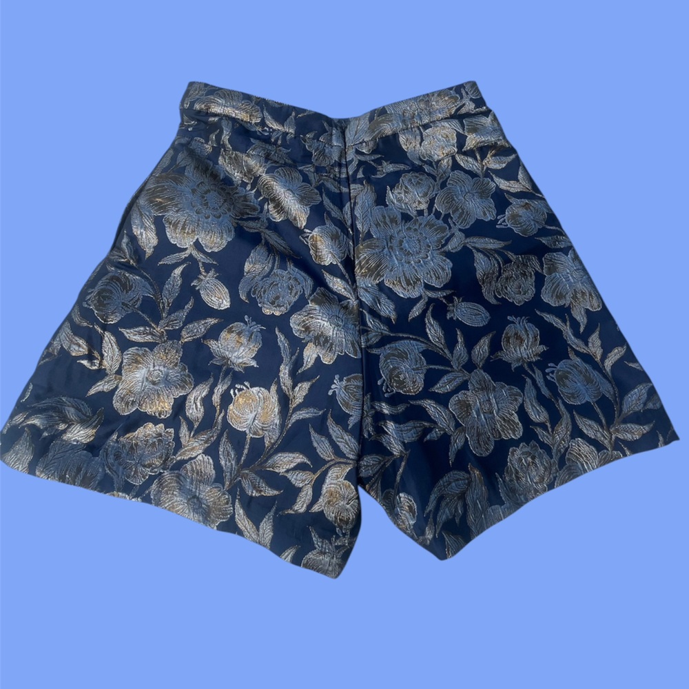 Walter Baker Taylor Metallic Floral Brocade
Shorts Size 12 High Waist - Picture 5 of 10
